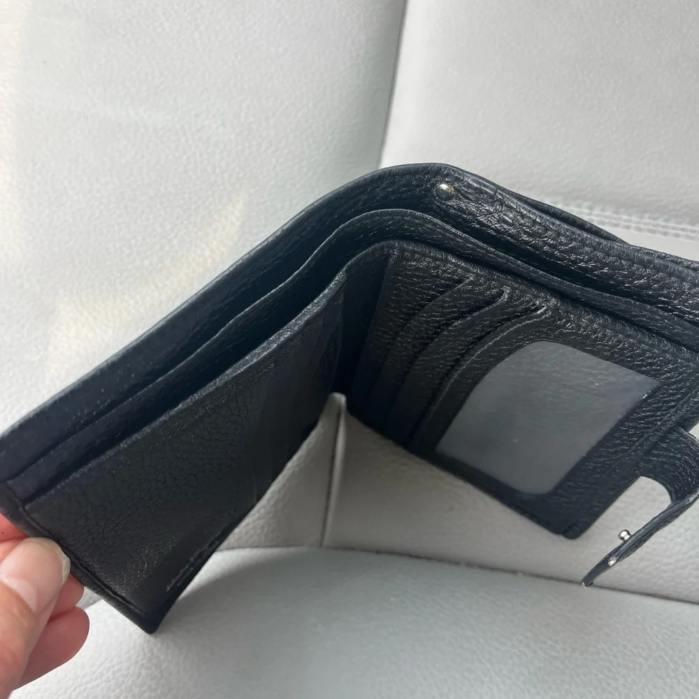Ferregamo black wallet - Picture 3 of 4